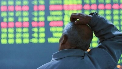 The World Bank lowered its economic growth forecast for South Asia for next year, although still expects it to be the fastest-growing emerging market region. (Reuters Photo) The World Bank lowered its economic growth forecast for South Asia for next year, although still expects it to be the fastest-growing emerging market region. (Reuters Photo)