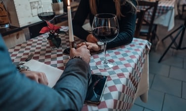 Dating dos and don'ts: 9 common early dating mistakes you must avoid (Unsplash/René Ranisch) Dating dos and don'ts: 9 common early dating mistakes you must avoid (Unsplash/René Ranisch)