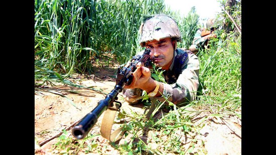 Three soldiers injured in gunfight with terrorists in Rajouri (PTI file photo)
