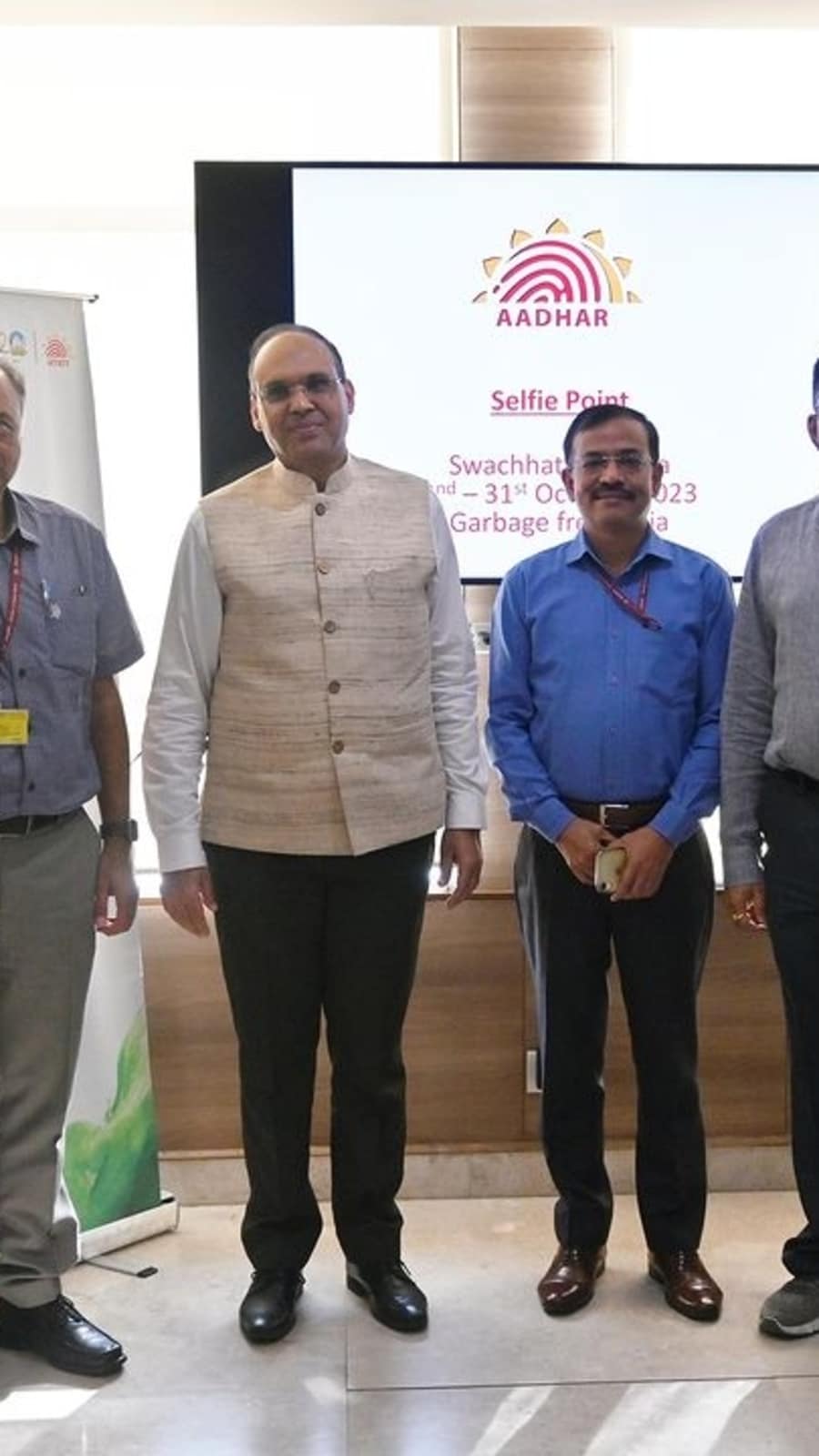 Uidai Ceo Who is UIDAI CEO Amit Agrawal? | Hindustan Times