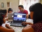 Is the pure-play online education paradigm on the verge of extinction, or are we seeing the emergence of a new and harmonious hybrid approach? Is the pure-play online education paradigm on the verge of extinction, or are we seeing the emergence of a new and harmonious hybrid approach?