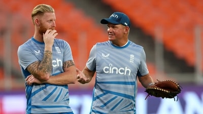England head coach Matthew Mott and Ben Stokes during practice (REUTERS)