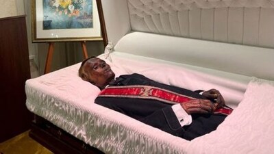 Stoneman Willie will receive a proper burial (Twitter/@worldbufferzone) Stoneman Willie will receive a proper burial (Twitter/@worldbufferzone)