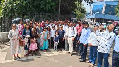 Irked with the non-functional amenities and pending development work for the past five years, residents of Vittal Empire Society Phase-II in Jadhavwadi on Tuesday held a hunger strike in the Pimpri-Chinchwad area. (HT PHOTO)