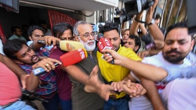 Delhi Police Special cell arrested Founder and Editor-in-Chief of NewsClick Prabir Purkayastha on Tuesday, October 3, 2023. (Photo by Raj K Raj/ Hindustan Times) Delhi Police Special cell arrested Founder and Editor-in-Chief of NewsClick Prabir Purkayastha on Tuesday, October 3, 2023. (Photo by Raj K Raj/ Hindustan Times)