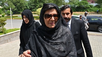 Aleema Khan (C) and Uzma Khanum (L), sisters of Pakistan's former Prime Minister Imran Khan arrive at the Islamabad High Court in Islamabad. (AFP) Aleema Khan (C) and Uzma Khanum (L), sisters of Pakistan's former Prime Minister Imran Khan arrive at the Islamabad High Court in Islamabad. (AFP)