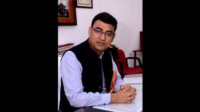 Postmaster General of Prayagraj Region Krishna Kumar Yadav. (HT) Postmaster General of Prayagraj Region Krishna Kumar Yadav. (HT)