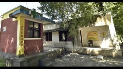 The rural medical associations alleged that Punjab government was deliberately neglecting the dispensaries. The rural medical associations alleged that Punjab government was deliberately neglecting the dispensaries.
