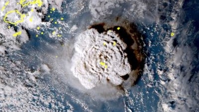 Satellite image made by the Japanese weather satellite Himawari-8 shows the eruption of the Hunga Tonga-Hunga Ha'apai undersea volcano at the Pacific nation of Tonga on January 15, 2022. CREDIT: AP Satellite image made by the Japanese weather satellite Himawari-8 shows the eruption of the Hunga Tonga-Hunga Ha'apai undersea volcano at the Pacific nation of Tonga on January 15, 2022. CREDIT: AP