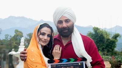 Sunny Deol and Ameesha Patel are seen in Gadar 2. Sunny Deol and Ameesha Patel are seen in Gadar 2.