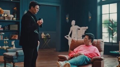 Koffee With Karan 8 promo: Karan Johar meets his conscience. Koffee With Karan 8 promo: Karan Johar meets his conscience.