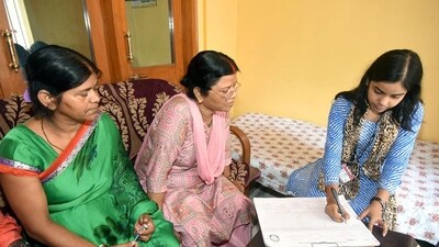 An enumerator collects informations for a caste survey in Bihar after Patna High Court rejects petitions against Bihar government's move (ANI) (HT_PRINT) An enumerator collects informations for a caste survey in Bihar after Patna High Court rejects petitions against Bihar government's move (ANI) (HT_PRINT)