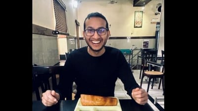 Ritesh Agarwal enjoying a benne dosa at CTR Malleshwaram, Bengaluru. (Twitter/@Ritesh Agarwal) Ritesh Agarwal enjoying a benne dosa at CTR Malleshwaram, Bengaluru. (Twitter/@Ritesh Agarwal)