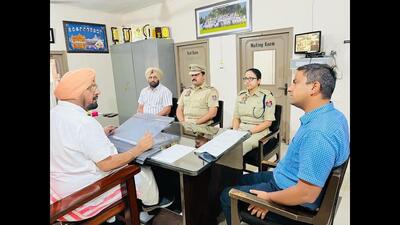 The move comes two days after the Dera Bassi police booked unidentified persons for registering properties using fake no-objection certificates (NOCs) after discovery of 169 such NOCs. (HT File Photo)