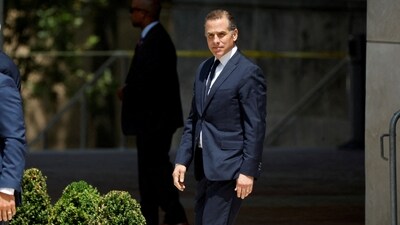FILE PHOTO: Hunter Biden, son of U.S. President Joe Biden, departs federal court after a plea hearing on two misdemeanor charges of willfully failing to pay income taxes in Wilmington, Delaware, U.S. July 26, 2023. REUTERS/Jonathan Ernst/File Photo (REUTERS)