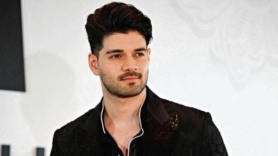 Sooraj Pancholi was recently released music video Jaane Jaa.