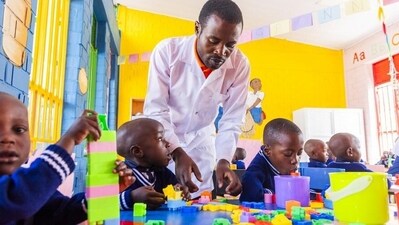 Rwanda's teacher shortage is a key factor in the one teacher for all subjects policy (Cyrile Ndegeya/AA/picture alliance ) Rwanda's teacher shortage is a key factor in the one teacher for all subjects policy (Cyrile Ndegeya/AA/picture alliance )