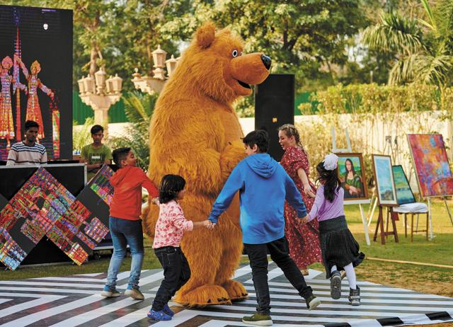 Parents today hire party venues, get clowns and a DJ, there are endless snacks and the return gifts are more amazing than anything I ever scored at my own birthday as a child. (Adobe stock) Parents today hire party venues, get clowns and a DJ, there are endless snacks and the return gifts are more amazing than anything I ever scored at my own birthday as a child. (Adobe stock)