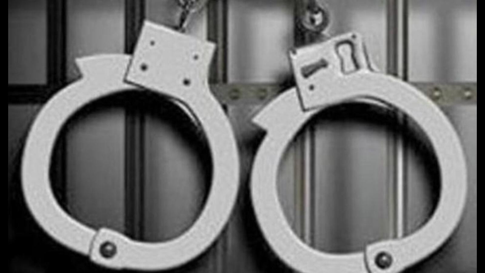 Delhi youth held for urinating on retired prof, wife on Sampark Kranti Express: RPF - Vimarsana News