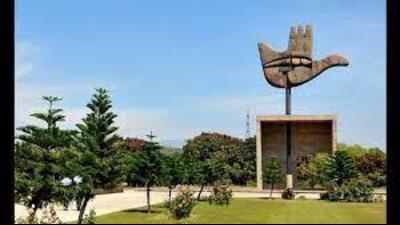 The students have to submit the forms at the District Education Officer (DEO) office in Sector 19, Chandigarh, by October 9. (HT FILE) The students have to submit the forms at the District Education Officer (DEO) office in Sector 19, Chandigarh, by October 9. (HT FILE)