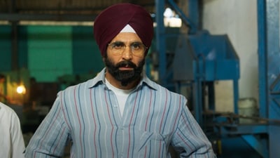 Akshay Kumar plays the lead in Mission Raniganj. Akshay Kumar plays the lead in Mission Raniganj.