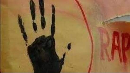 As per case files, on July 16, 2021, Salmaan, who lives in the minor girl’s locality, approached her and asked her to accompany him on his motorcycle. The girl told the police that Salmaan then took her to a secluded place and raped her. (HT)