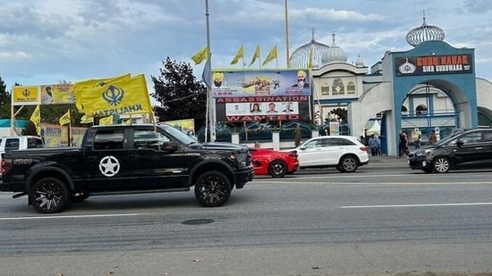 Posters calling for the assassinations of Indian diplomats were put back at Surrey Gurudwara two days after they were pulled down.