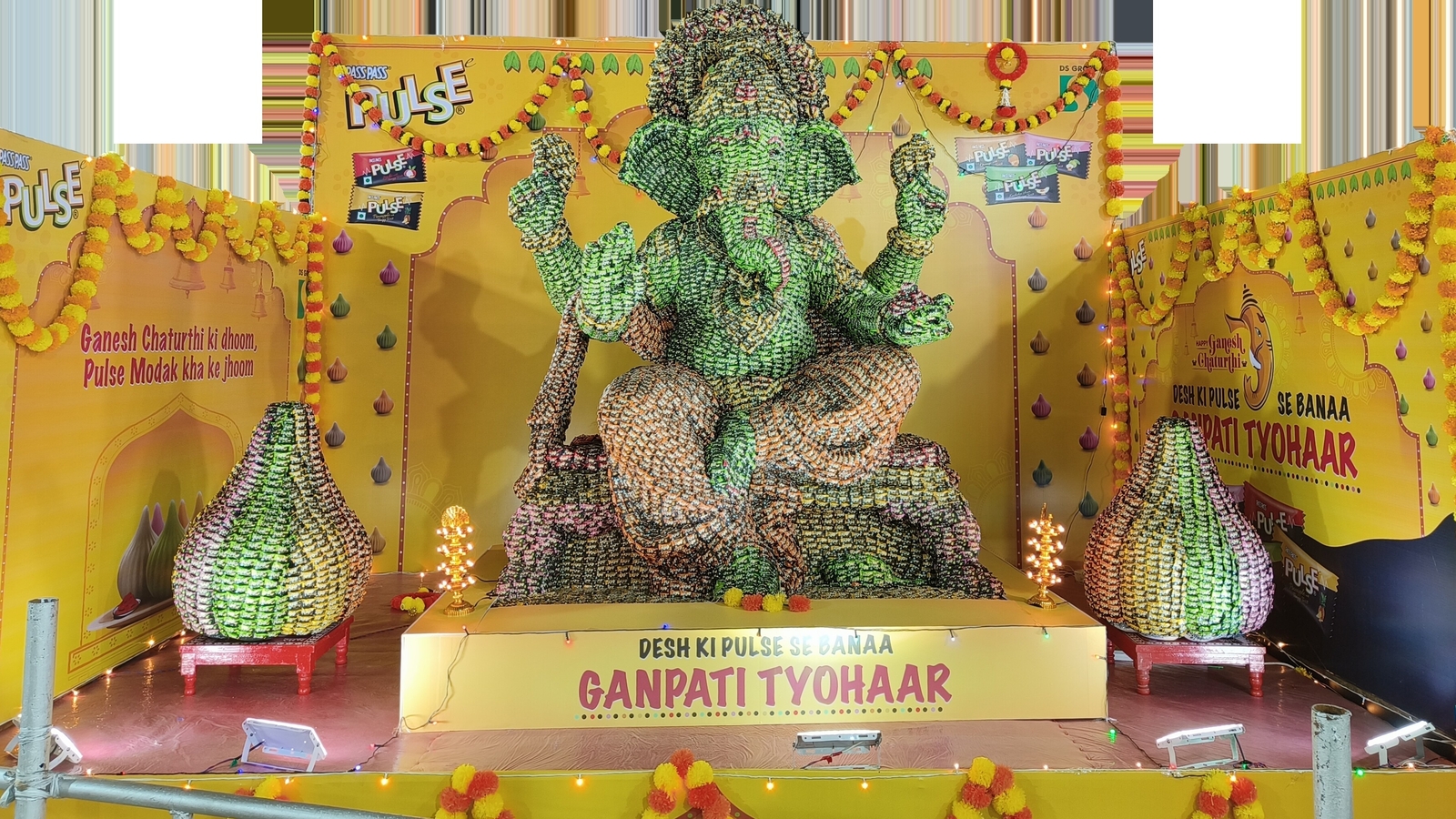 Distinctive 'Pulse Candy' Ganesh Idol Installed In Lalbaugcha Raja Pandal - Vimarsana News