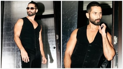 Internet agrees with Mira Rajput's reaction Shahid Kapoor's new pics. Internet agrees with Mira Rajput's reaction Shahid Kapoor's new pics.