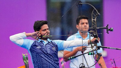 Hangzhou: India's Ojas Pravin Deotale competes in the Compound Men's Individual archery event at the 19th Asian Games, in Hangzhou, China (PTI) Hangzhou: India's Ojas Pravin Deotale competes in the Compound Men's Individual archery event at the 19th Asian Games, in Hangzhou, China (PTI)