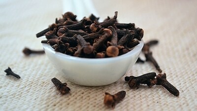 Clove: They are renowned for their antiseptic properties that have a positive effect on the digestive system. Their ability to stop nausea while traveling is highly employed in Ayurveda. Chew on the raw cloves to get instant relief. (Unsplash) Clove: They are renowned for their antiseptic properties that have a positive effect on the digestive system. Their ability to stop nausea while traveling is highly employed in Ayurveda. Chew on the raw cloves to get instant relief. (Unsplash)
