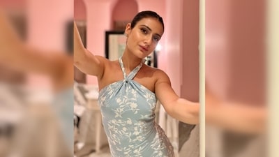 Fatima Sana Shaikh allowed her outfit to take the spotlight by styling her hair in a bun and opting for minimal makeup. (Instagram/@fatimasanashaikh) Fatima Sana Shaikh allowed her outfit to take the spotlight by styling her hair in a bun and opting for minimal makeup. (Instagram/@fatimasanashaikh)
