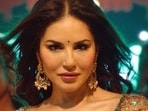 Sunny Leone recreates Madhuri Dixit's Mera Piya Ghar Aaya.