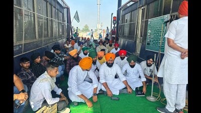 Members of the Bharti Kisan Union Chauruni gathered at Ladhowal Toll Plaza in Ludhiana on Sunday. (Manish/HT) Members of the Bharti Kisan Union Chauruni gathered at Ladhowal Toll Plaza in Ludhiana on Sunday. (Manish/HT)