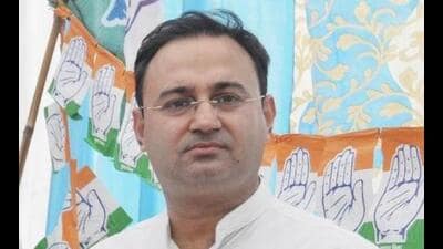 Punjab Congress treasurer and former MLA Amit Vij on Sunday expressed concern over the financial situation of the state, asking the state government to focus on generating revenue instead of increasing debt.
