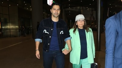 Varun Dhawan was also a part of the troupe and was accompanied by his mom Karuna Dhawan. The mother-son duo arrived hand in hand at the Mumbai airport. Varun danced along with Shahid Kapoor and Tiger Shroff in Doha. Varun Dhawan was also a part of the troupe and was accompanied by his mom Karuna Dhawan. The mother-son duo arrived hand in hand at the Mumbai airport. Varun danced along with Shahid Kapoor and Tiger Shroff in Doha. 