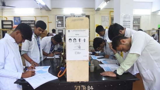 These researches are aimed at developing applications and systems for early throat cancer detection in tobacco users, correcting sitting posture among desk workers, aiding people with disability with special wheelchairs, etc. (HT Photo)