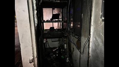 Burnt toll operator cabin in Mulund. Burnt toll operator cabin in Mulund.