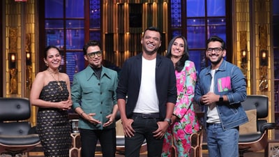Deepinder Goyal (centre) with fellow 'sharks' (left to right) Namita Thapar, Anupam Mittal, Vineeta Singh, and Aman Gupta. Deepinder Goyal (centre) with fellow 'sharks' (left to right) Namita Thapar, Anupam Mittal, Vineeta Singh, and Aman Gupta.