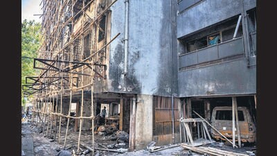 Mumbai, India - Oct. 7, 2023: A deserted view of the Goregaon's SRA building where 7 dead, 62 injured in massive building fire in Mumbai, India, on Saturday, October 7, 2023. (Photo by Satish Bate/ Hindustan Times) (Hindustan Times)