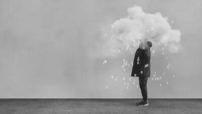 We should never judge ourselves for having a negative thought – when we do so, the thought stays back, and it becomes more difficult to let it go. (Unsplash) We should never judge ourselves for having a negative thought – when we do so, the thought stays back, and it becomes more difficult to let it go. (Unsplash)