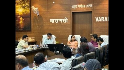 Anna Roy, senior advisor/additional secretary, NITI Aayog, chairing a meeting in Varanasi on Tuesday. (HT Photo) Anna Roy, senior advisor/additional secretary, NITI Aayog, chairing a meeting in Varanasi on Tuesday. (HT Photo)