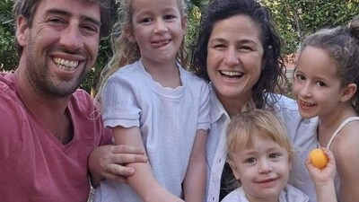 Hamas terrorists slaughtered Tamar Kedem-Siman Tov, her husband Johnny, their six-year-old daughters Shachar and Arbel, and their two-year-old son Omer (Yishai Mor Shlichim Sydney/Facebook)