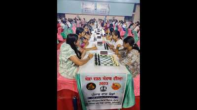 Participants during chess tournament in Ludhiana. (ht) Participants during chess tournament in Ludhiana. (ht)