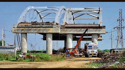 The Missing Link - 2 Project will establish a connection between the 200-feet Phullanwal Road and Gill Road. (Gurpreet Singh/ht)