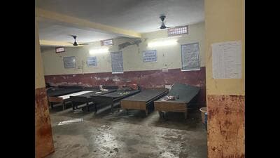 The rescued youth told police that they were mercilessly beaten up and kept in inhuman conditions by the staff of the illegal de-addiction centre. (HT photo) The rescued youth told police that they were mercilessly beaten up and kept in inhuman conditions by the staff of the illegal de-addiction centre. (HT photo)