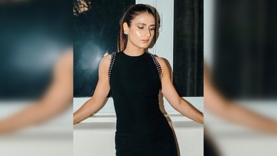 Fatima Sana Shaikh showcased her radiant complexion with a minimal soft glam makeup look, accentuated by neutral tones. She styled her hair in a mid-high ponytail, completing her elegant appearance. (Instagram/@fatimasanashaikh) Fatima Sana Shaikh showcased her radiant complexion with a minimal soft glam makeup look, accentuated by neutral tones. She styled her hair in a mid-high ponytail, completing her elegant appearance. (Instagram/@fatimasanashaikh)