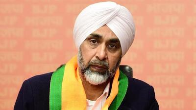 Former finance minister Manpreet Badal on Wednesday filed an anticipatory bail plea in the Punjab and Haryana high court in the Bathinda plot allotment case. Former finance minister Manpreet Badal on Wednesday filed an anticipatory bail plea in the Punjab and Haryana high court in the Bathinda plot allotment case.