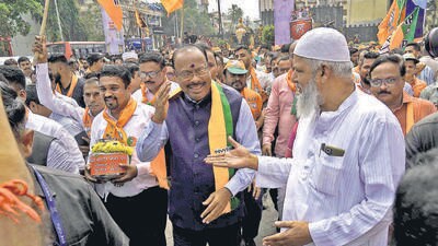 State BJP chief Chandrashekhar Bawankule in Panvel as part of the party’s Maha Vijay Sankalp on Wednesday. (Bachchan Kumar/ HT Photo)
