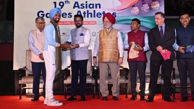 Union ministers Anurag Thakur and Hardeep Singh Puri at an event to facilitate athletes who represented India at the Asian Games. (Anurag Thakur/X) Union ministers Anurag Thakur and Hardeep Singh Puri at an event to facilitate athletes who represented India at the Asian Games. (Anurag Thakur/X)
